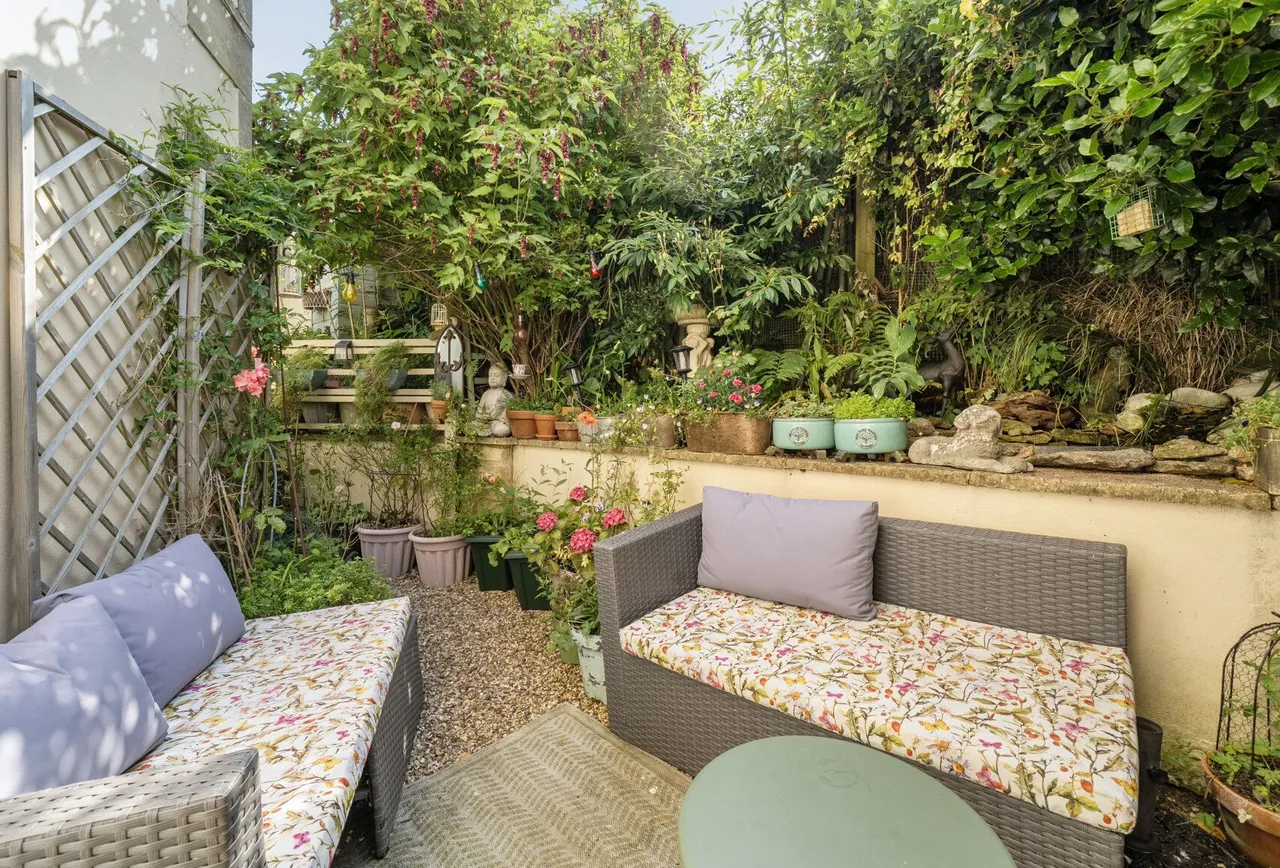 Middle Hill, Gloucestershire, Chalford Hill, GL6 8BD, photo 15