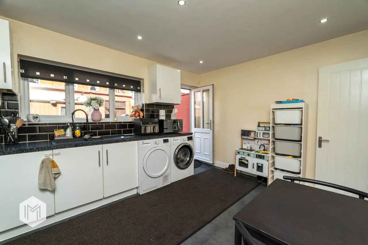 Vernon Street, Farnworth, Bolton, BL4 7RD, photo 3