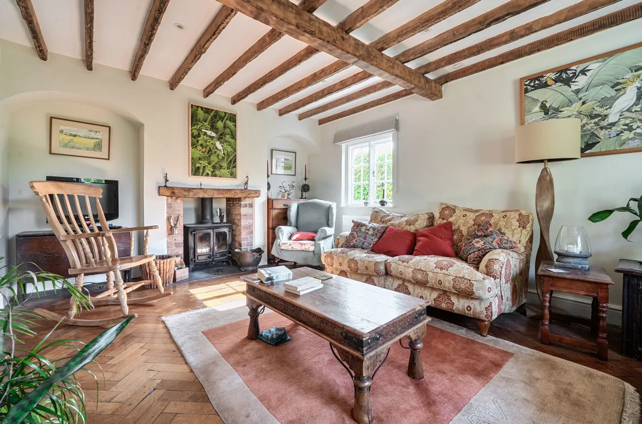 Chestnut Walk, Tangmere, PO20, photo 2