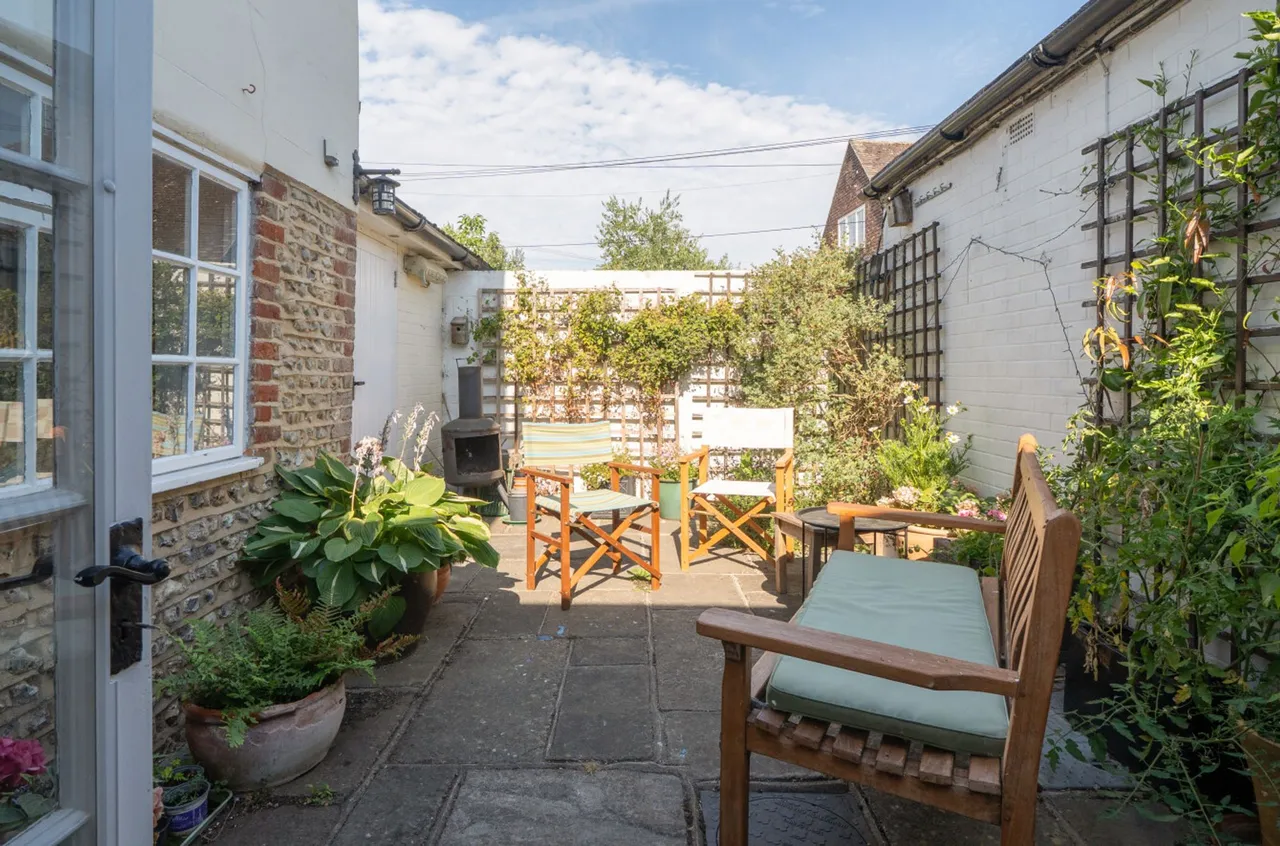 Chestnut Walk, Tangmere, PO20, photo 6
