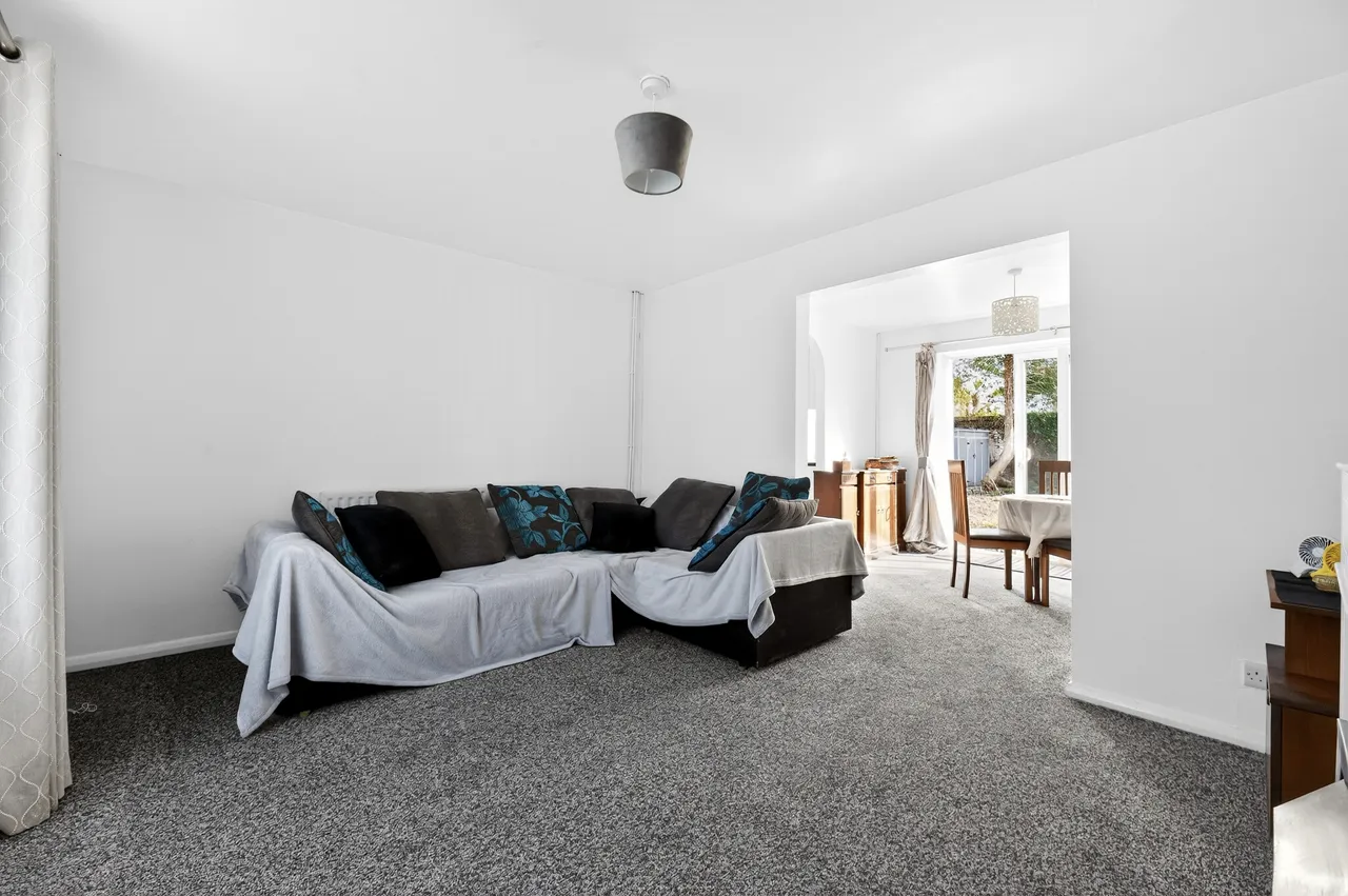 Montford Road, Sunbury-On-Thames, TW16, photo 8