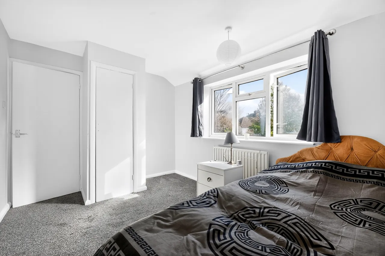 Montford Road, Sunbury-On-Thames, TW16, photo 13
