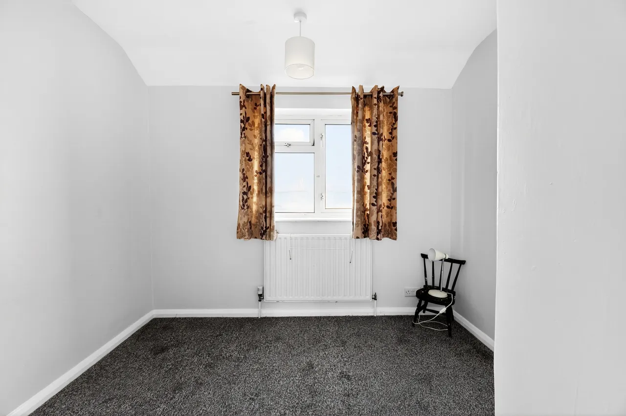 Montford Road, Sunbury-On-Thames, TW16, photo 14