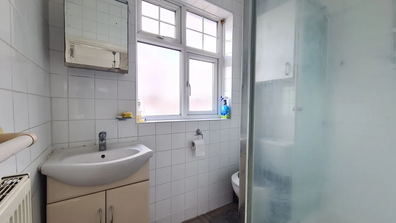 Heston Road, Hounslow, photo 6