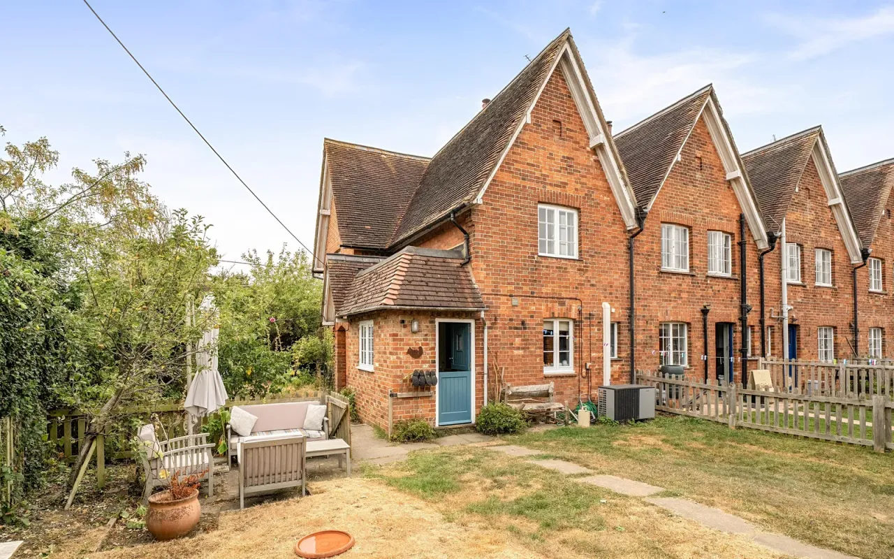 High Street, Souldrop, Bedford, photo 13