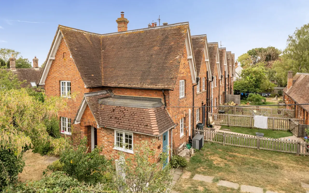 3 bed house for sale — High Street, Souldrop, Bedford