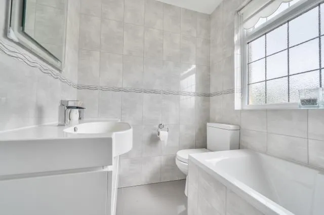 Alvista Avenue, Taplow, SL6, photo 16