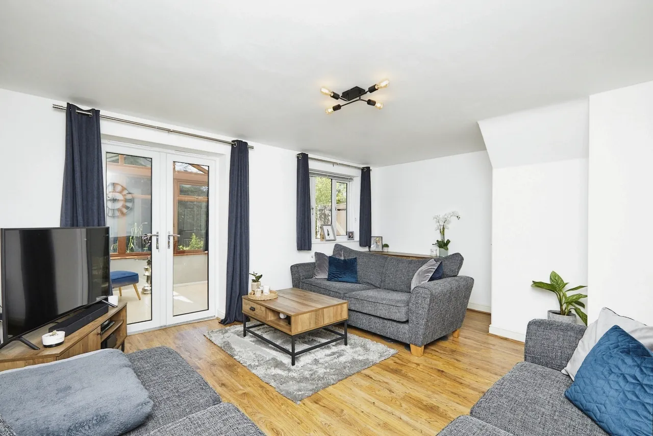 Chatsworth Crescent, Allestree, DE22, photo 2