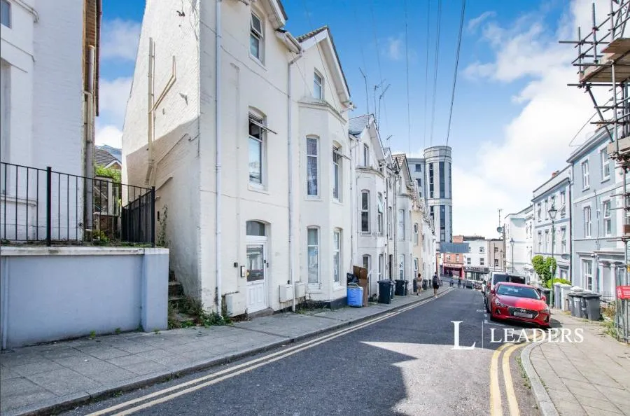 2 bed flat to rent, Tregonwell Road, Bournemouth, BH2