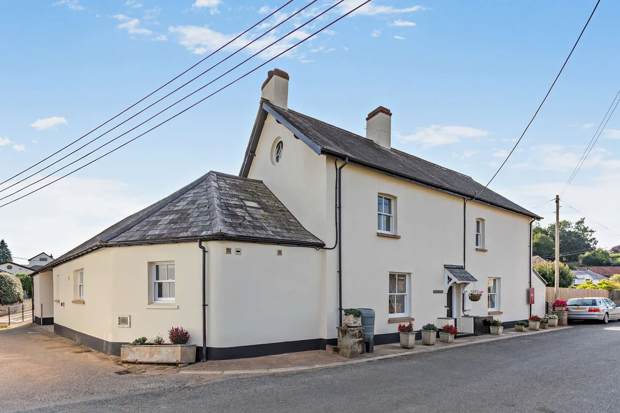 6 bed house for sale, Fore Street, Kentisbeare, EX15
