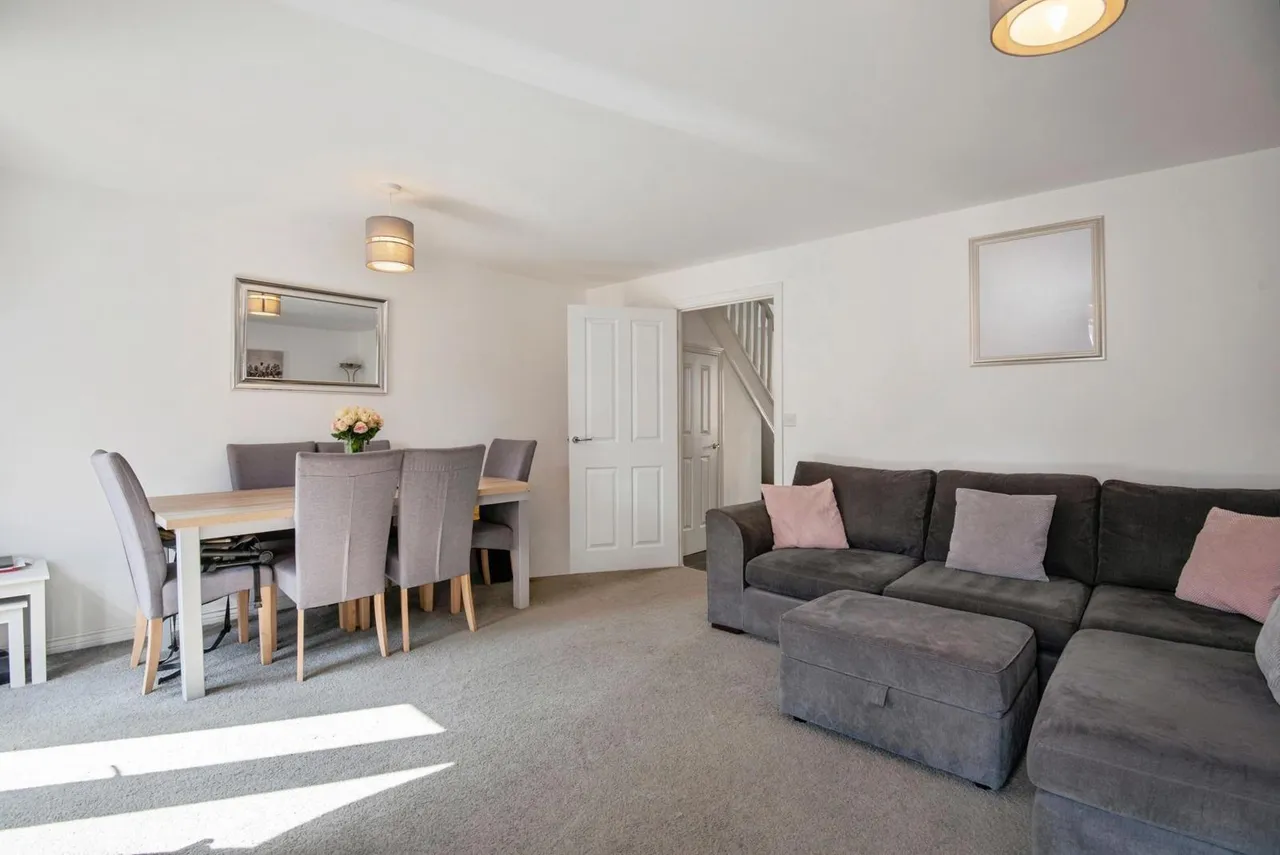 Darwin Drive, Biggleswade, Bedfordshire, SG18, photo 4
