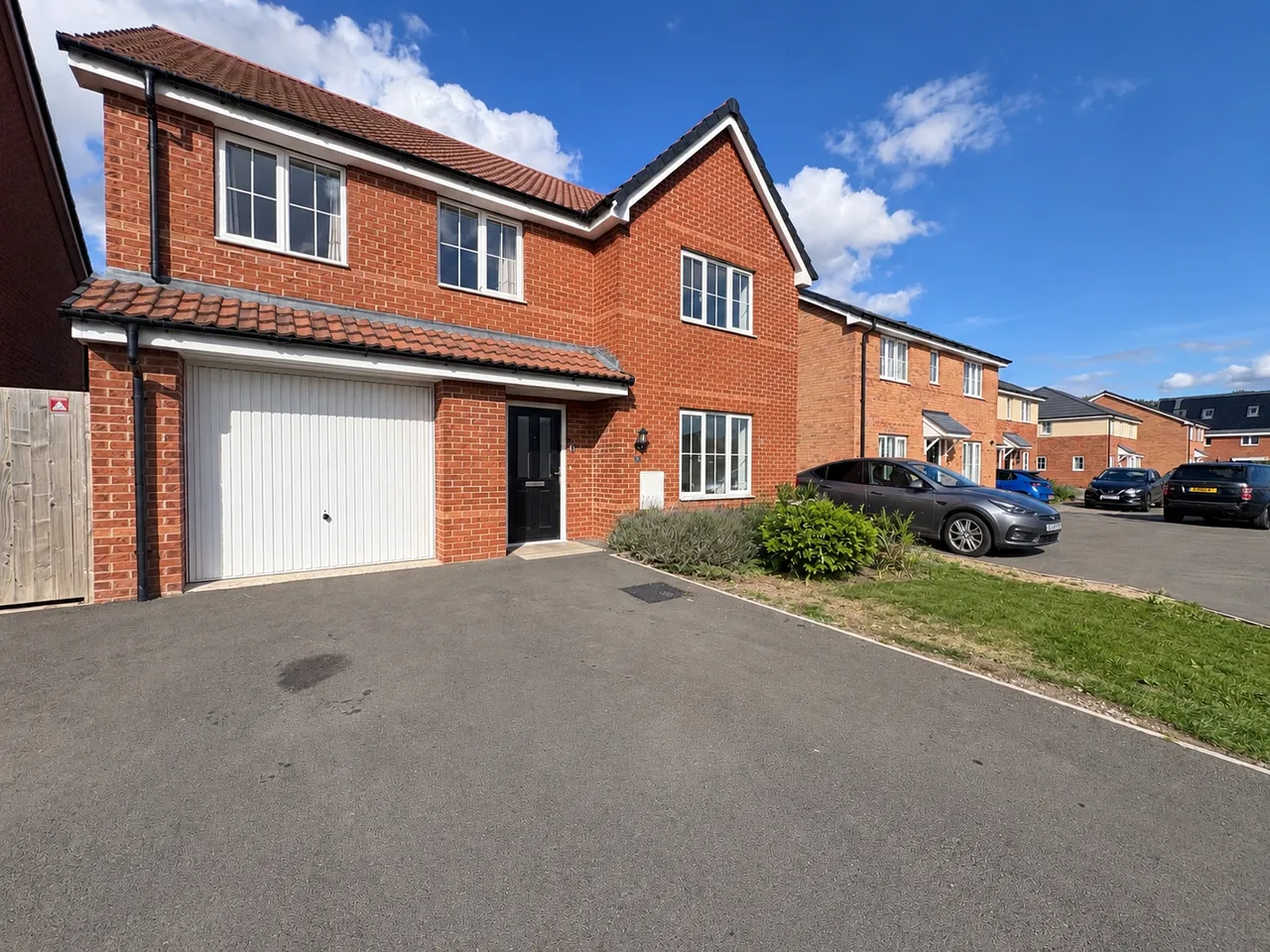4 bed house to rent, Baxter Close, Bingham, NG13