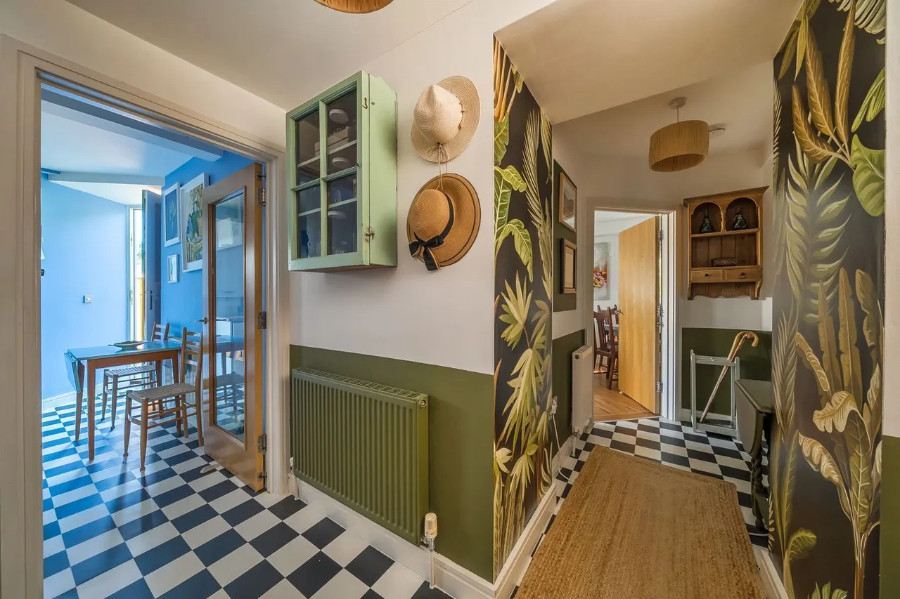 West End Court, Shepton Mallet, BA4, photo 3