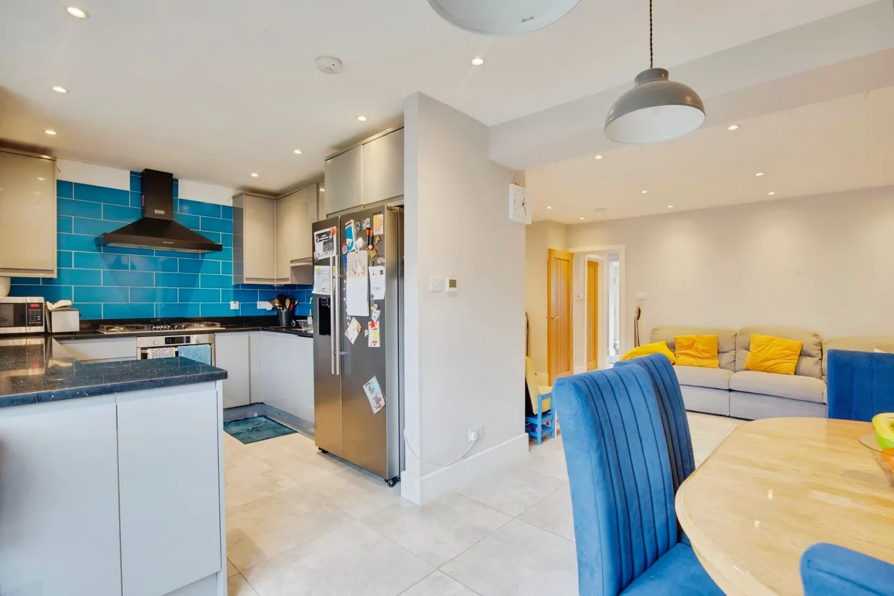 Melrose Close, Greenford, UB6, photo 4