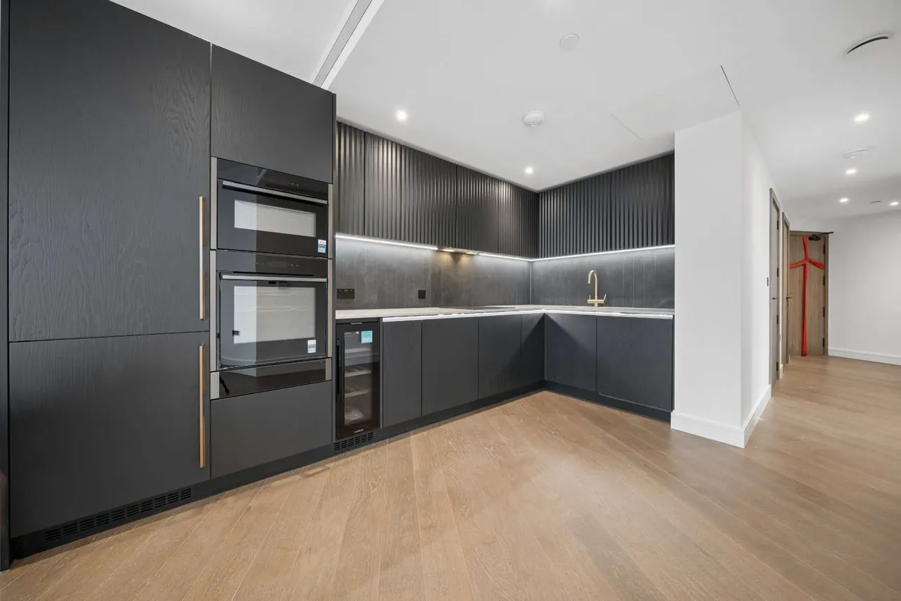 One Linear Place, Ponton Road, London, SW11 7ES, photo 3
