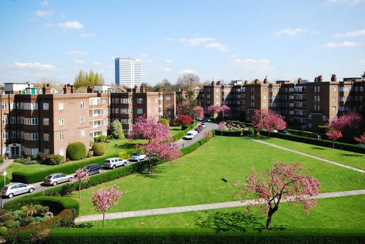 257 Chiswick Village, London, photo 5