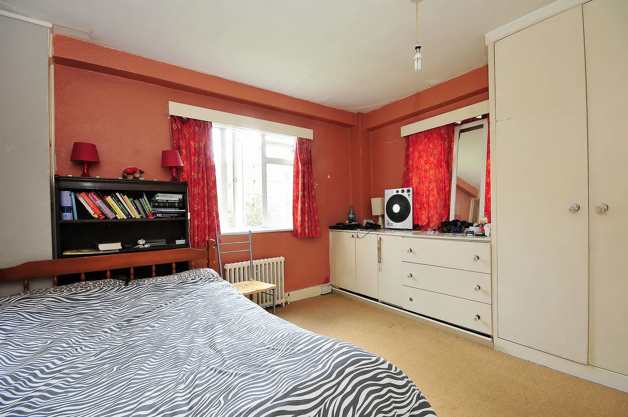 257 Chiswick Village, London, photo 2