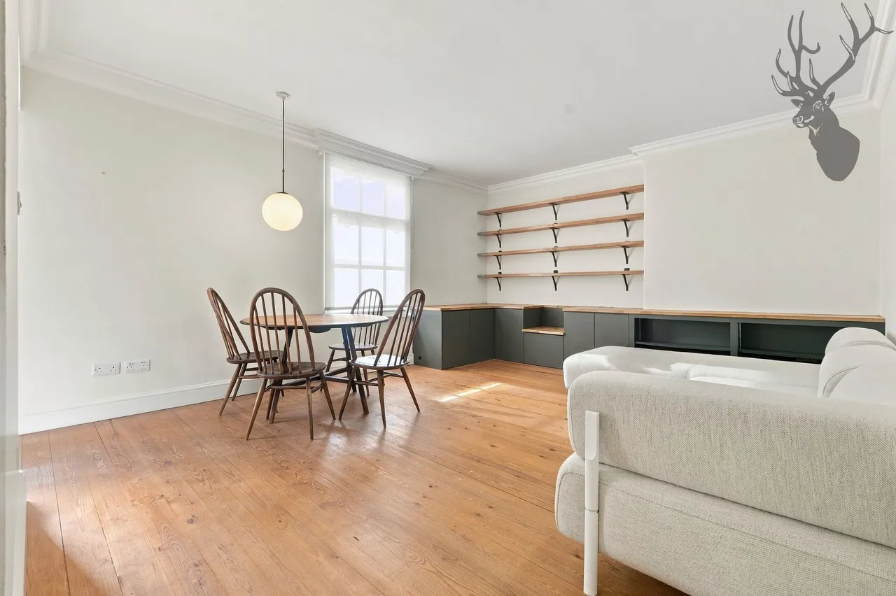 Bow Road, London, E3, photo 2