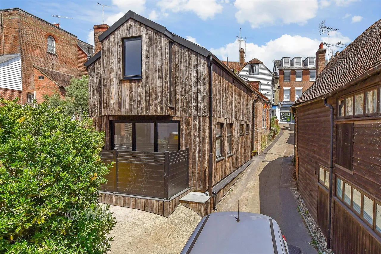 2 bed house for sale, Stone Street, Cranbrook, TN17