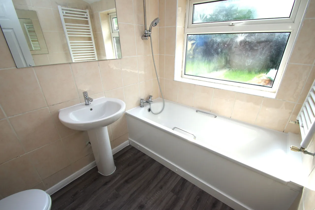 Watford, WD24, photo 6