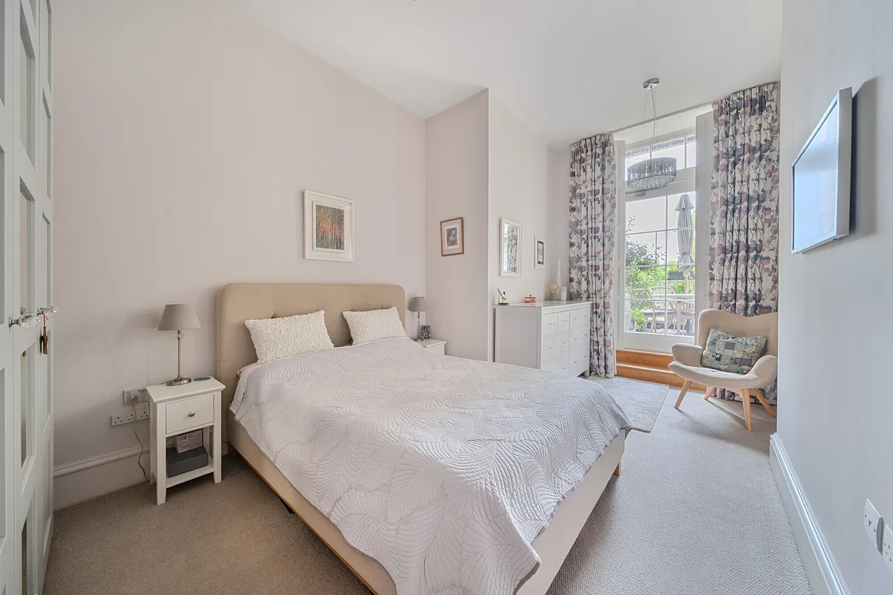 Guinea Street, Bristol, BS1, photo 4