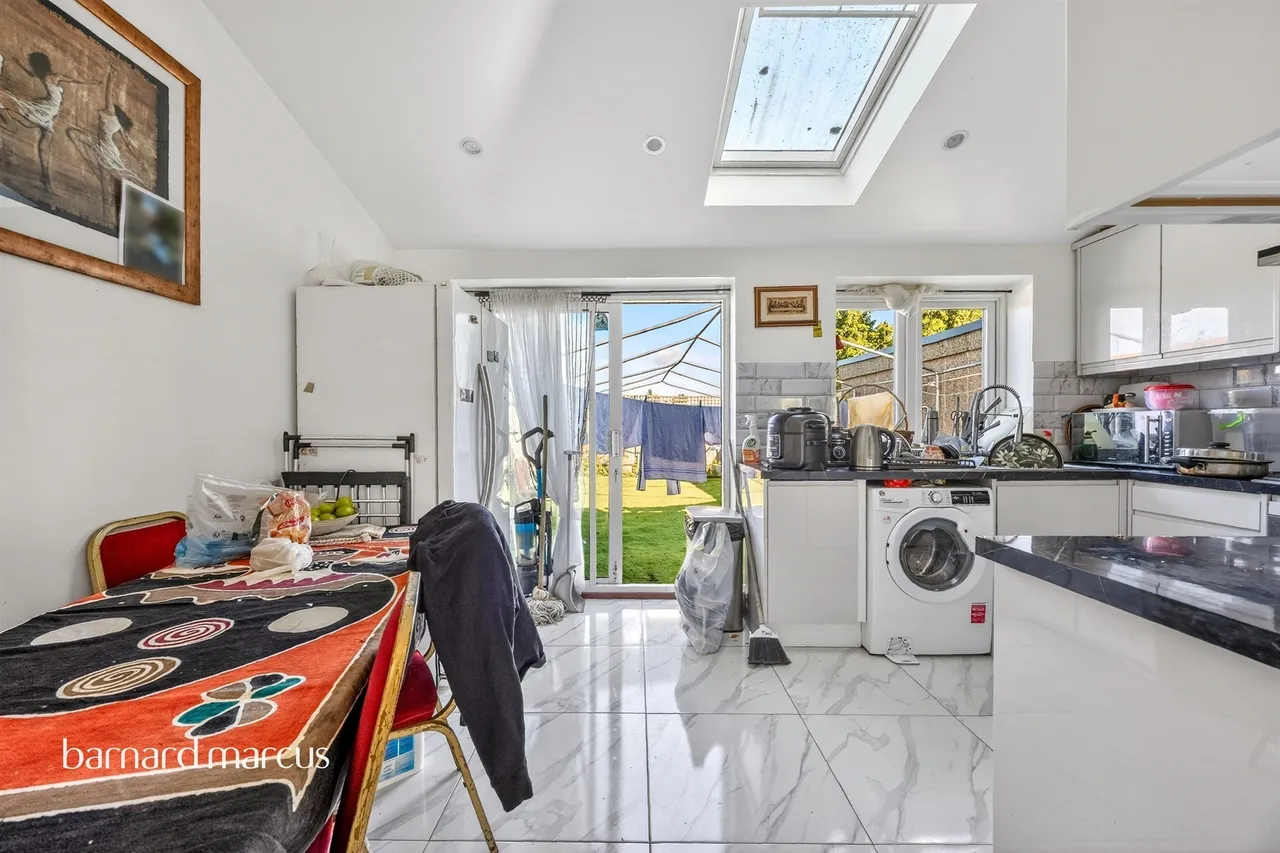Hoylake Gardens, Mitcham, photo 5