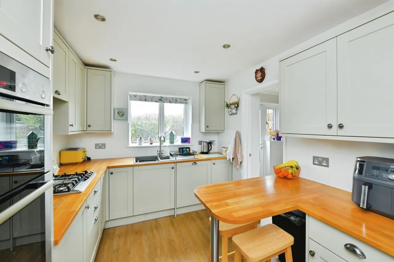 Leat View, Latchbrook, Saltash, photo 11