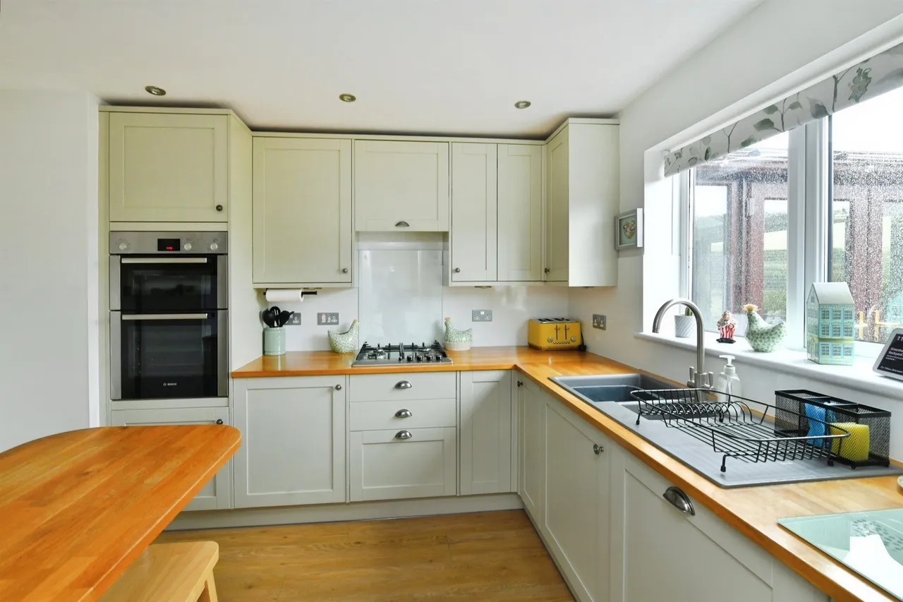 Leat View, Latchbrook, Saltash, photo 5