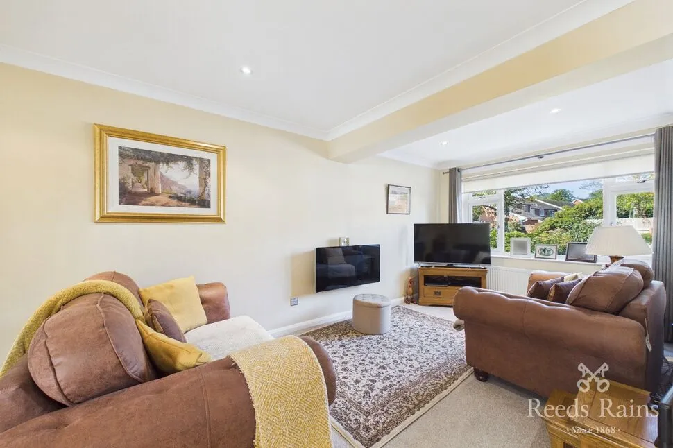 Nairn Avenue, Holmes Chapel, Cheshire, CW4, photo 2