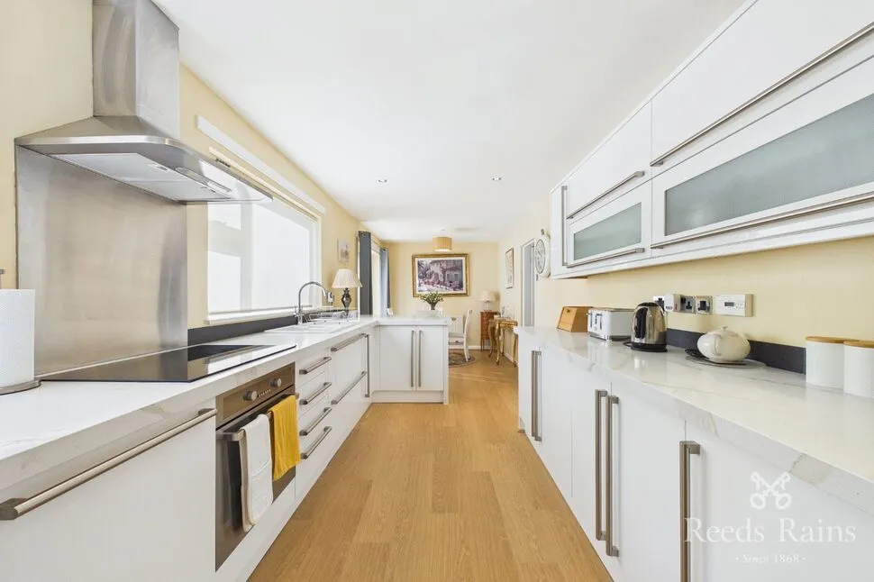 Nairn Avenue, Holmes Chapel, Cheshire, CW4, photo 3