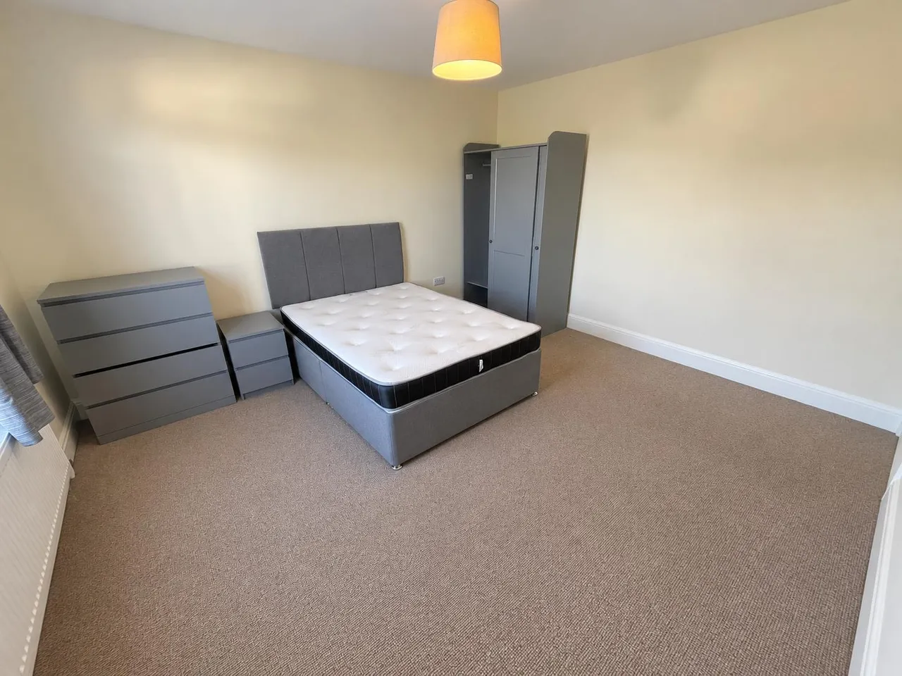 6 bed house to rent — Frome Valley Road, BRISTOL