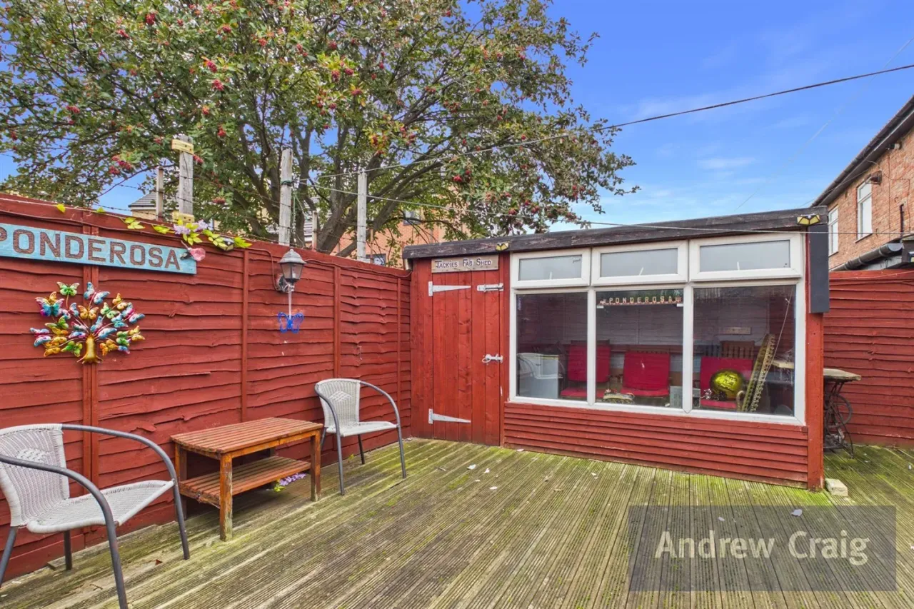 Commercial Road, South Shields, NE33, photo 11