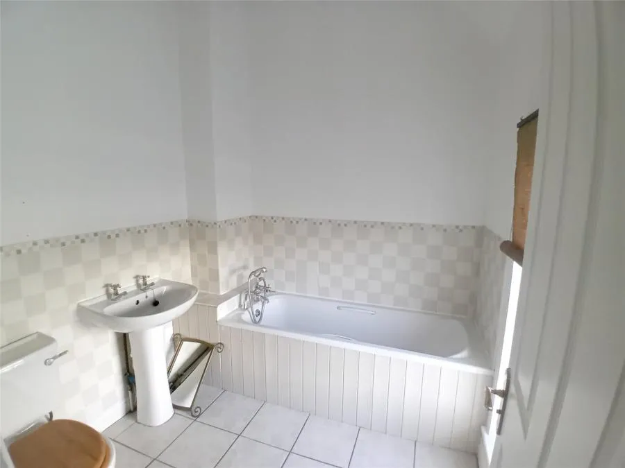 London Road, Dunstable, LU6, photo 10