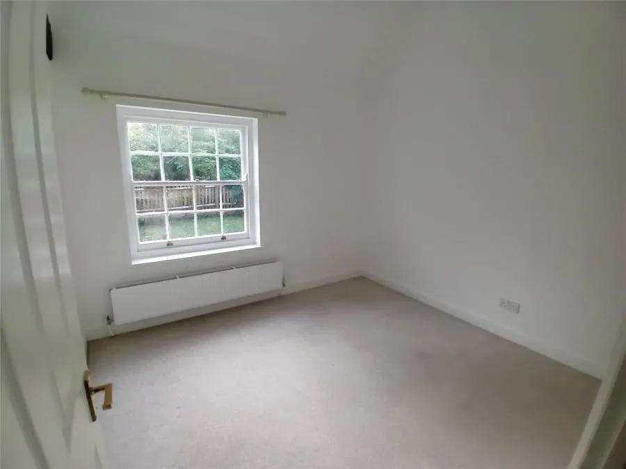 London Road, Dunstable, LU6, photo 11