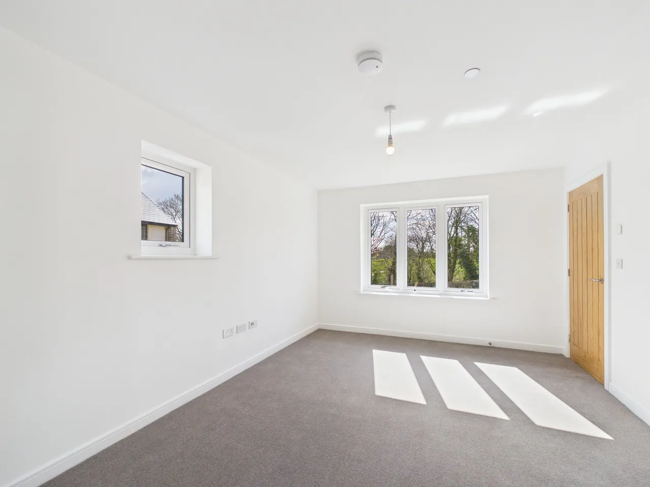Drakestone Court, Cross Ash, NP7, photo 17