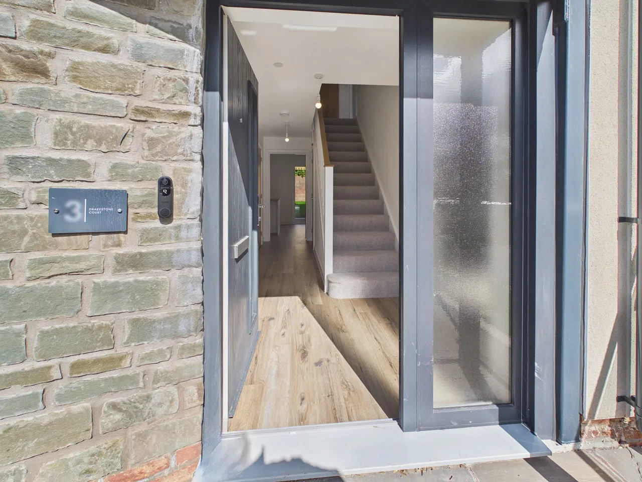 Drakestone Court, Cross Ash, NP7, photo 2