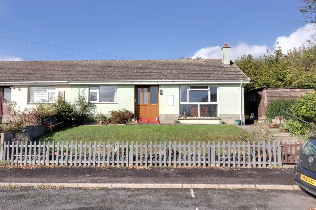 Barfield Close, Dolton, EX19, photo 11