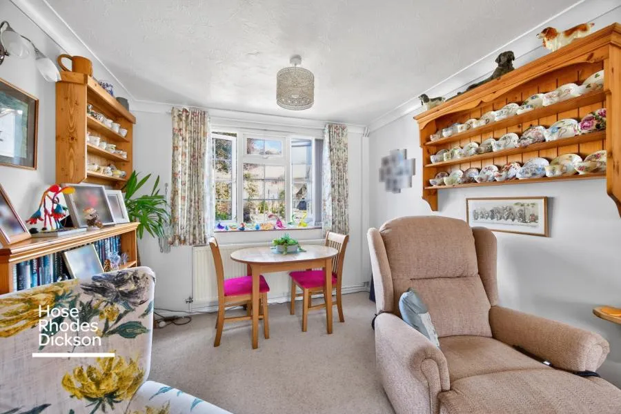 Lea Road, Sandown, PO36, photo 3
