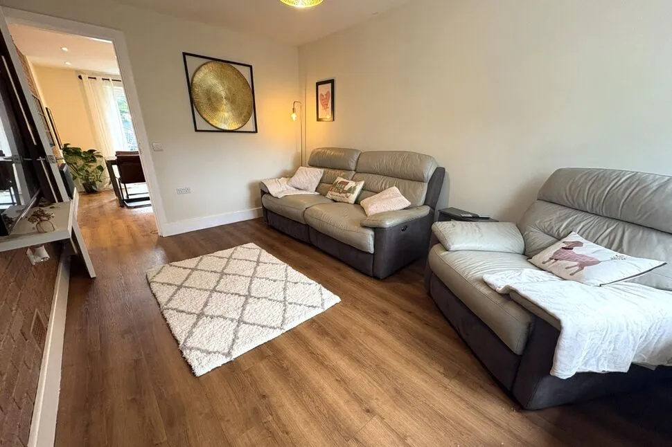Coventry Avenue, Great Sutton, Cheshire, CH66, photo 4