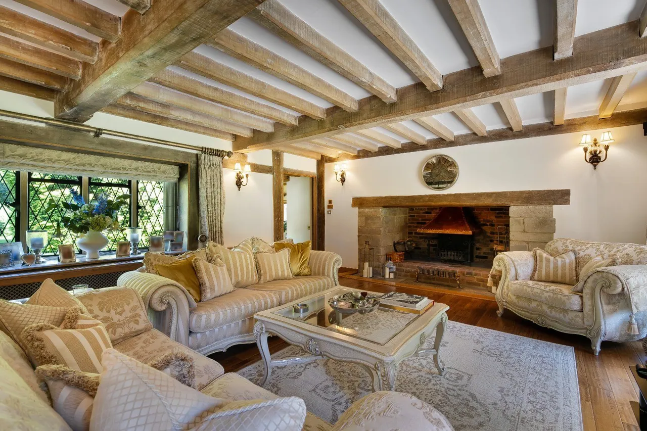 Westwood Road, Windlesham, Surrey, GU20 6LX, photo 8