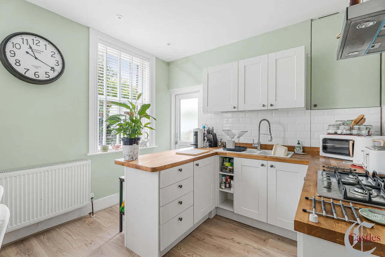 Birkbeck Road, N8, photo 12