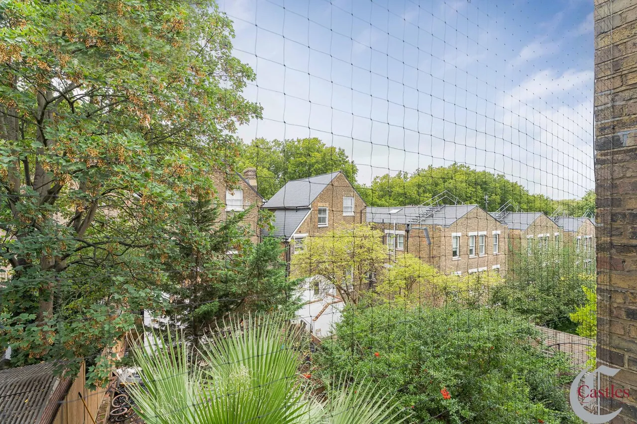 Birkbeck Road, N8, photo 16