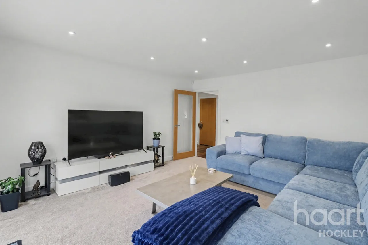Meadowbrook, Rochford, SS4, photo 8