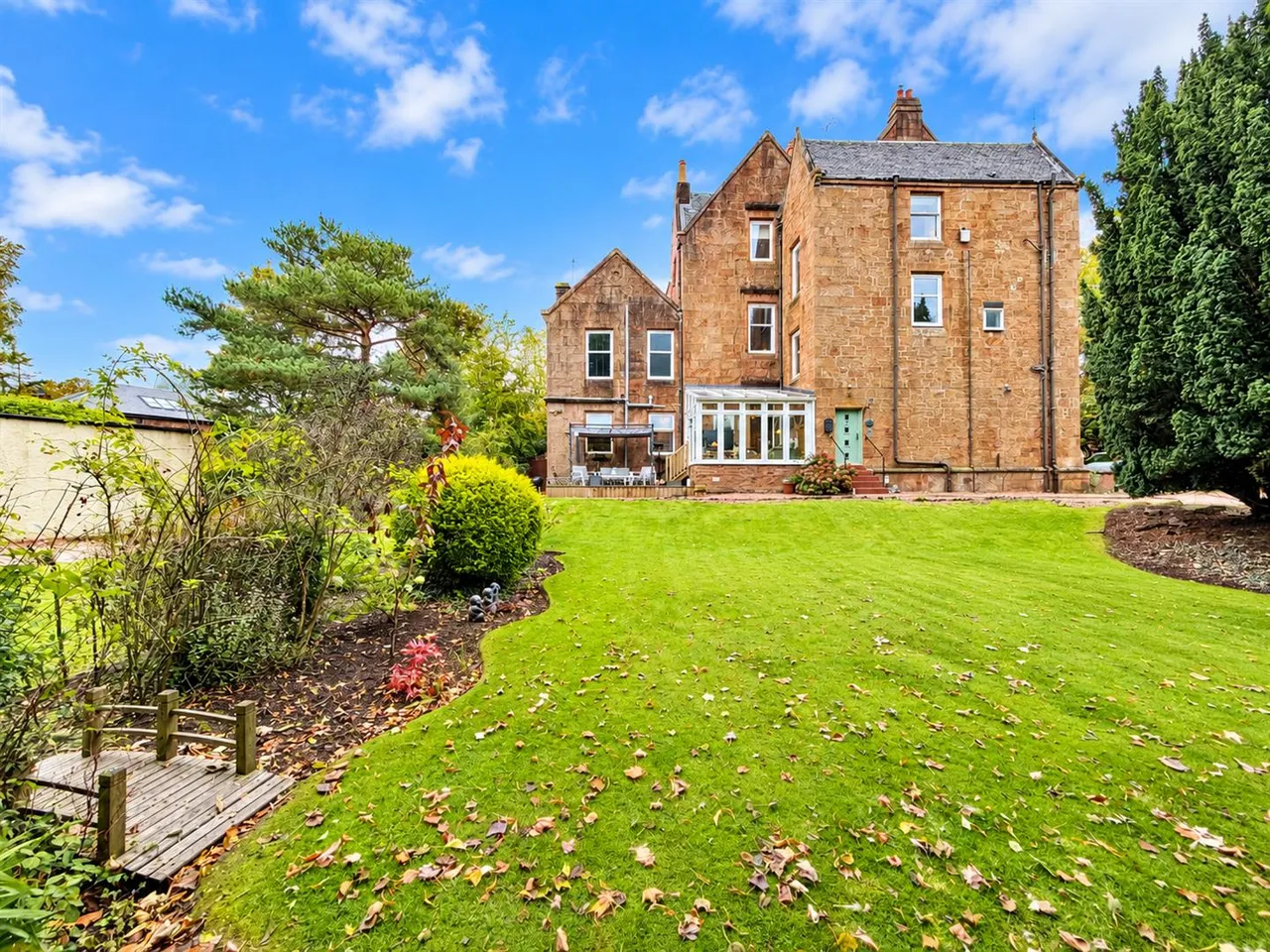 Silverwells Crescent, Bothwell, G71, photo 41