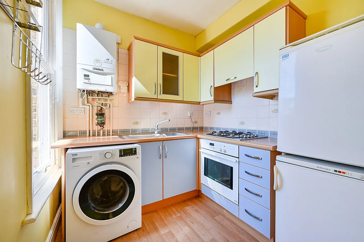 Flat 5, 23 Mattock Lane, London, photo 5