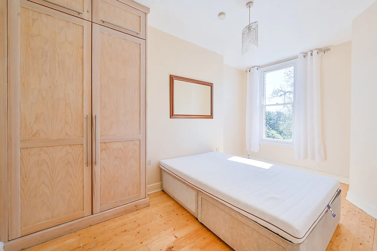 Flat 5, 23 Mattock Lane, London, photo 3