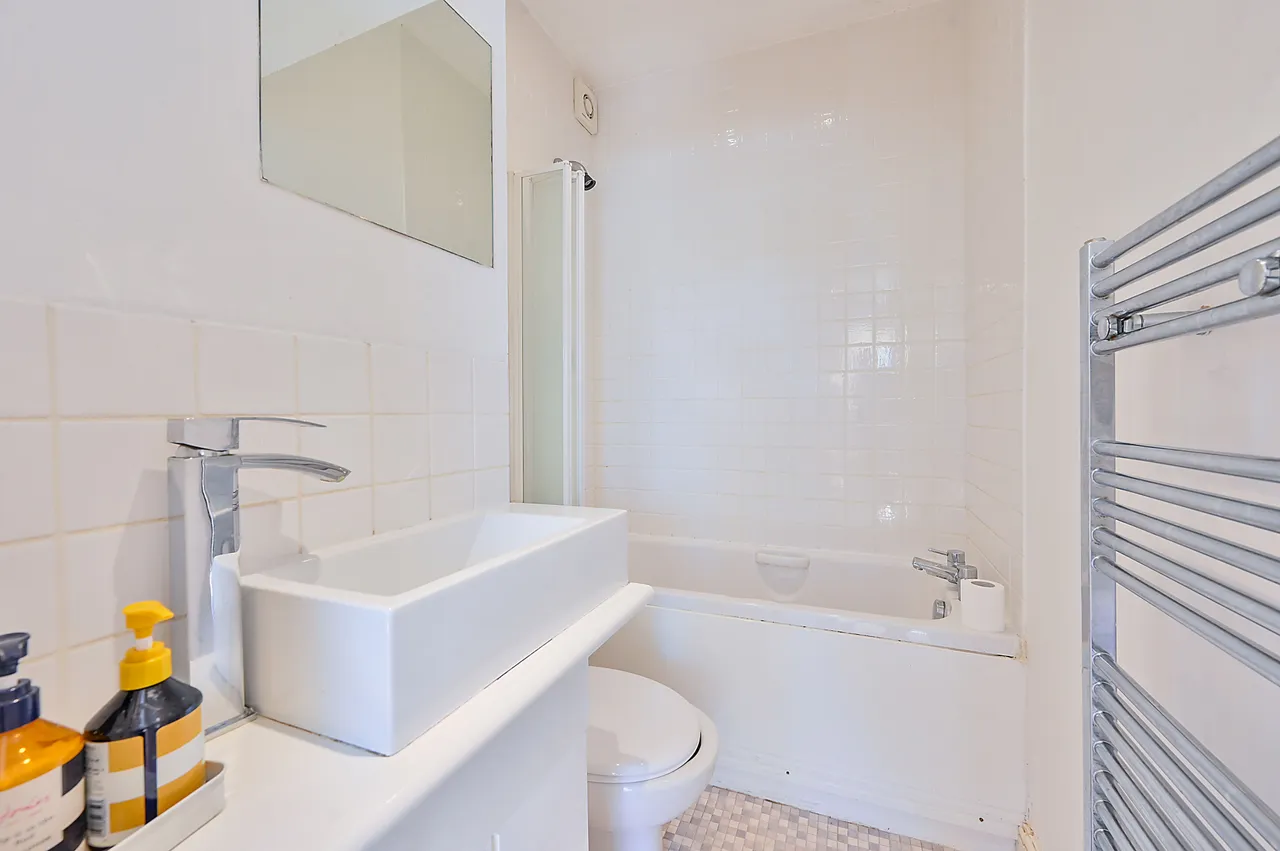 Flat 5, 23 Mattock Lane, London, photo 6