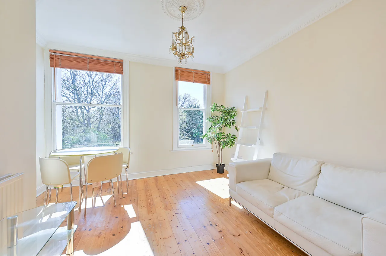 Flat 5, 23 Mattock Lane, London, photo 2