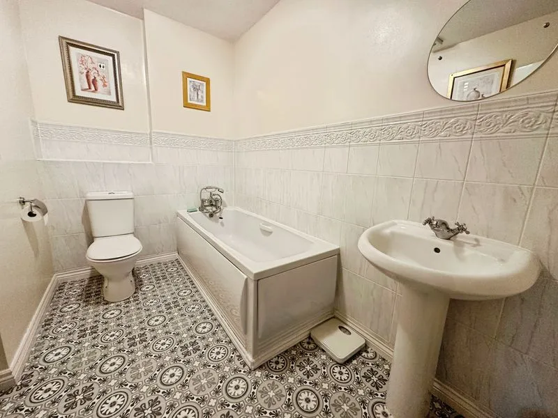 Windrush Close, Pelsall, WS3, photo 15