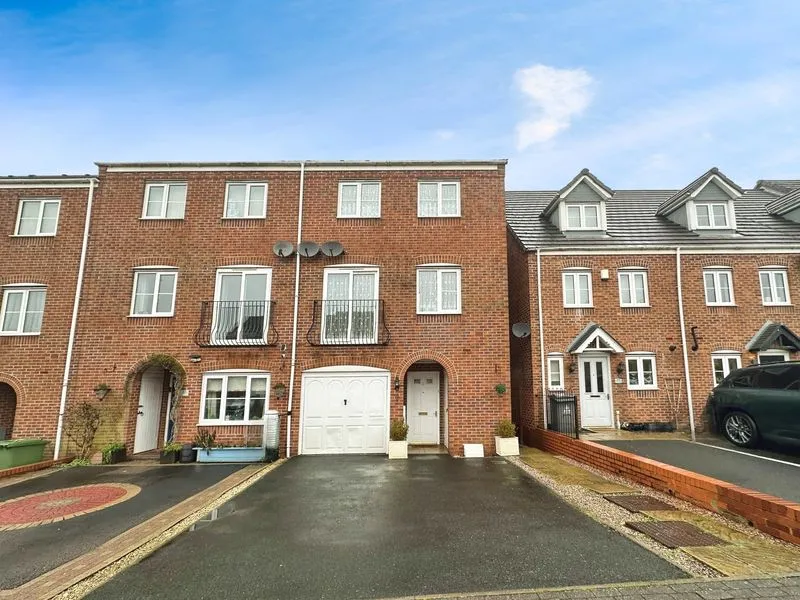 4 bed house for sale, Windrush Close, Pelsall, WS3